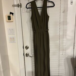 Army green women’s jumpsuit